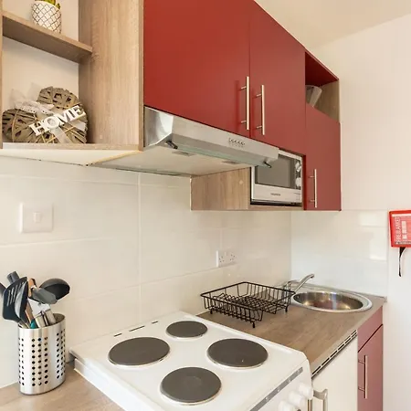 Modern And Chic Flat For 2 People In West Kilburn By Queen's Park Apartment *