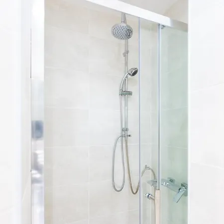Apartment Modern And Chic Flat For 2 People In West Kilburn By Queen's Park