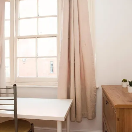 Fieldgate Spacious Londra