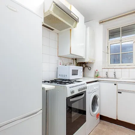 Bracken House Homestay Croydon
