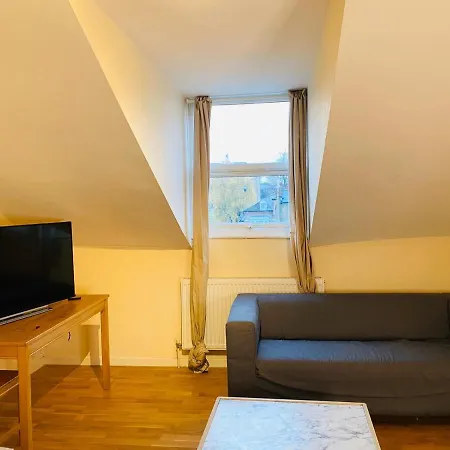 Apartment 77 B Brailsford Road, Brixton, Sw2 2tb *