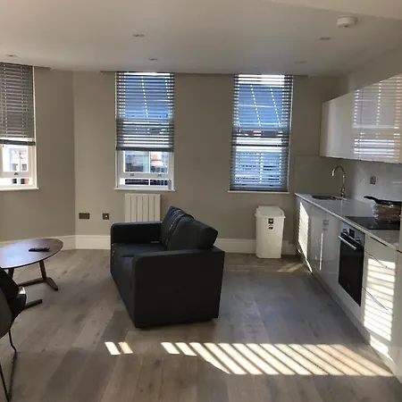 Edgware Road Luxury Serviced * London
