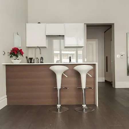 Apartment Modern 1br Period In Kensington *