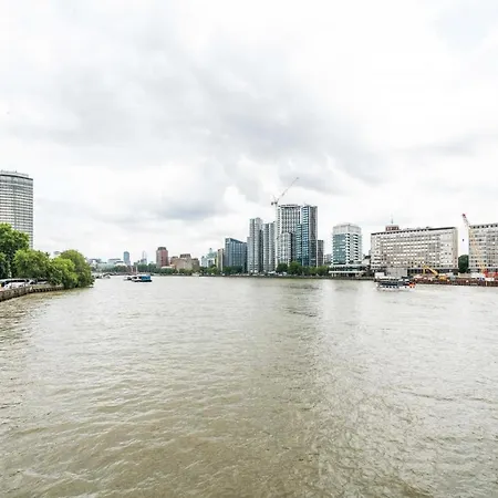New Stunning 2bd Amazing Views *