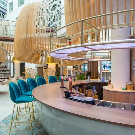 Hotel Novotel London Heathrow Airport T1 T2 And T3 4*