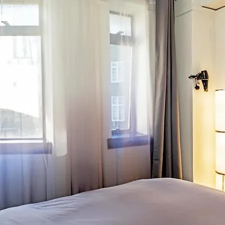Apartment Flat 25 Dudley Court London