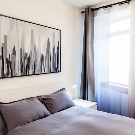 Flat 25 Dudley Court *