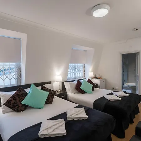 Hostel Hyde Park Gate London