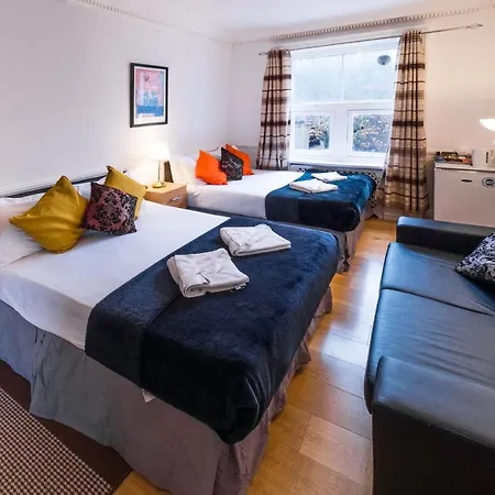 Hyde Park Gate Hostel