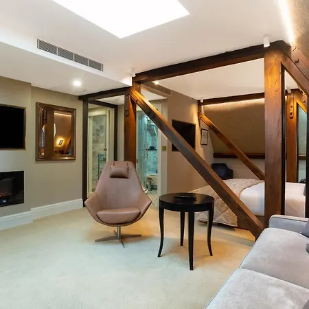 Hotel The Lansbury Heritage A Sunday - Canary Wharf 4*