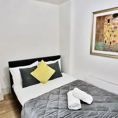 Magical & Charming 8 Covent Garden Townhouse