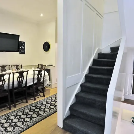 Magical & Charming 8 Covent Garden Townhouse Holiday home