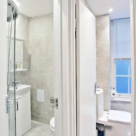 Magical & Charming 8 Covent Garden Townhouse Holiday home