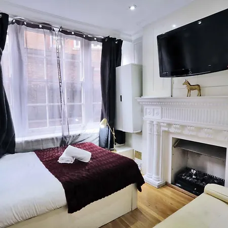 Magical & Charming 8 Covent Garden Townhouse Holiday home *