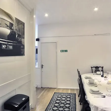 Magical & Charming 8 Covent Garden Townhouse