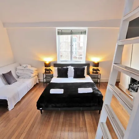 Holiday home Magical & Charming 8 Covent Garden Townhouse *