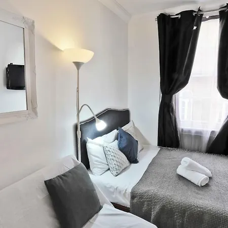 Holiday home Magical & Charming 8 Covent Garden Townhouse London