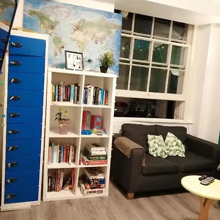Hostel Gallery Hyde Park *