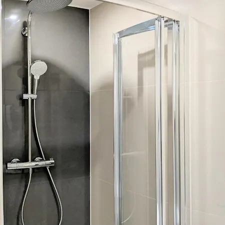 Eye Flats Apartment London