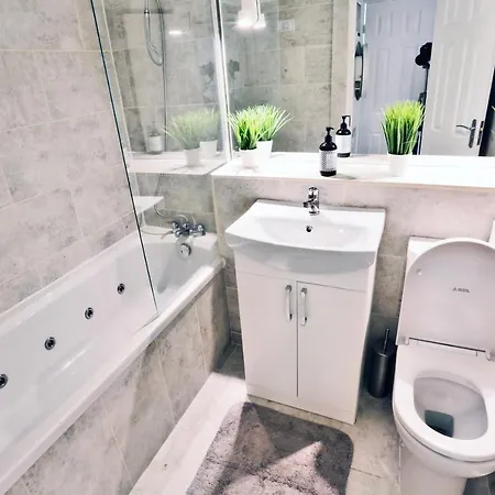 Covent Garden Suites Guest house
