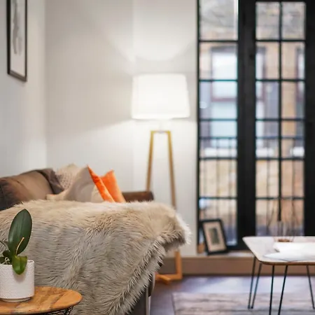2 Bed Lux Near Free Wifi By Aparts London