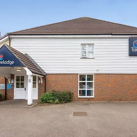 Travelodge London Northolt Hotel 2*