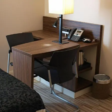 Hotel Simply &