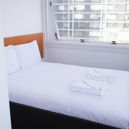 Hotel Easyhotel Croydon