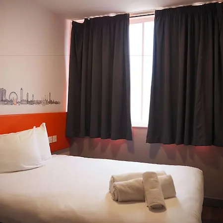 Hotel Easyhotel Croydon