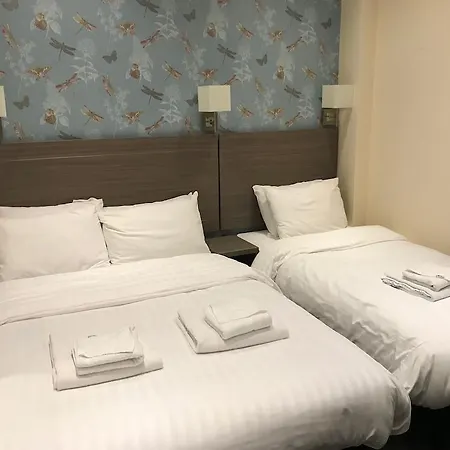 Oyo Bakers Victoria Hotel
