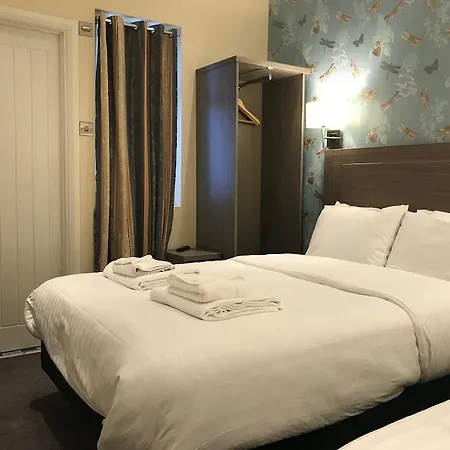 Hotel Oyo Bakers Victoria
