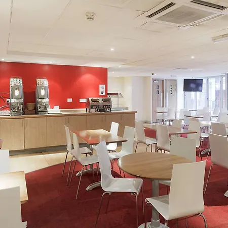 Travelodge Kings Cross Royal Scott Hotel