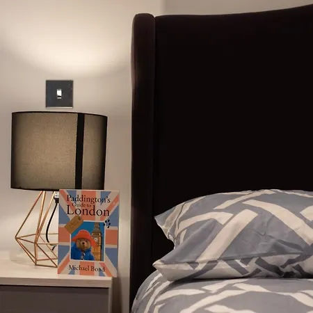 Parkside Apartment *