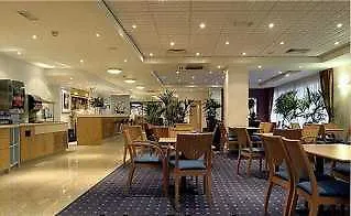 快捷假日皇家公园酒店 酒店 3*