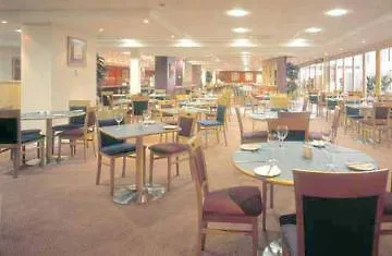 Premier London Heathrow Airport T2 & T3 - Bath Road Hotel Hounslow