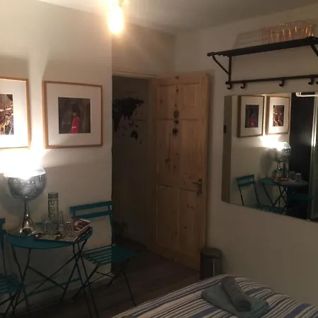 Bed & Breakfast Redlynch House London