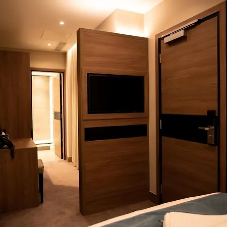 Hotel Merit Kensington