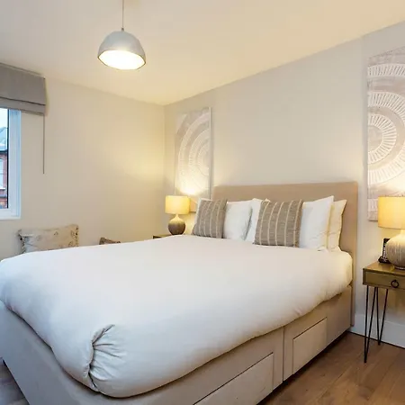 Veeve - Calming Belsize Park Retreat Apartment London