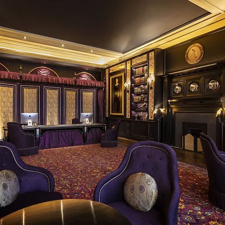 L'oscar Hotel