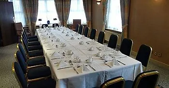 The Manor Hotel