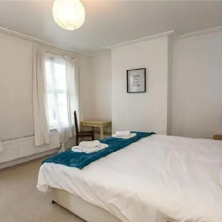 Premier Contractors North Apartment