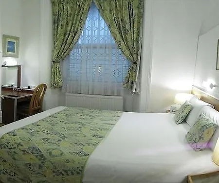 Hotel Falcon 3*