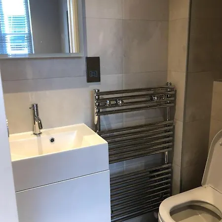 Edgware Road Luxury Serviced * London