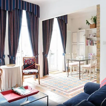 A To Rent - Boutique * London