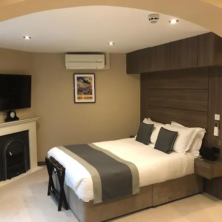Hotel St Paul's 4*