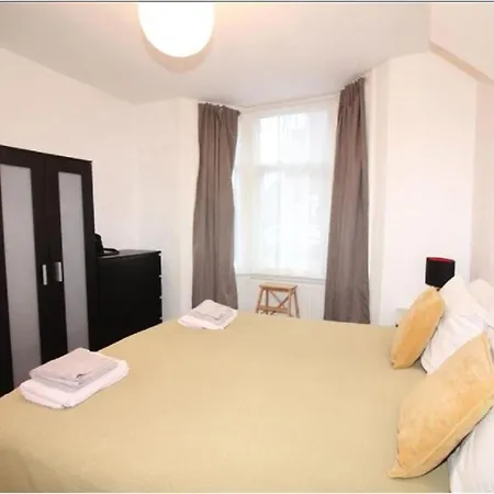 Apartment Premier Contractors North