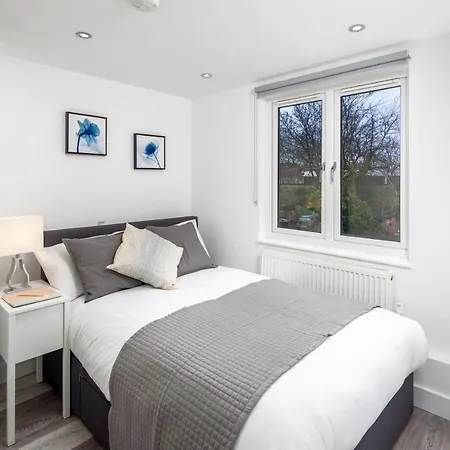 Skyline Serviced - Brixton London