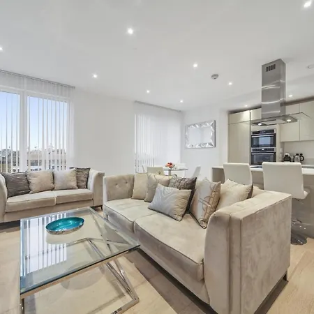 Stylish Near Central Free Wifi London