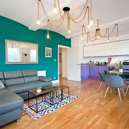 Mulberry Flat 4 - Two Bedroom 2nd Floor By Living * Londen