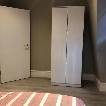 Edgware Road Luxury Serviced Apartment *